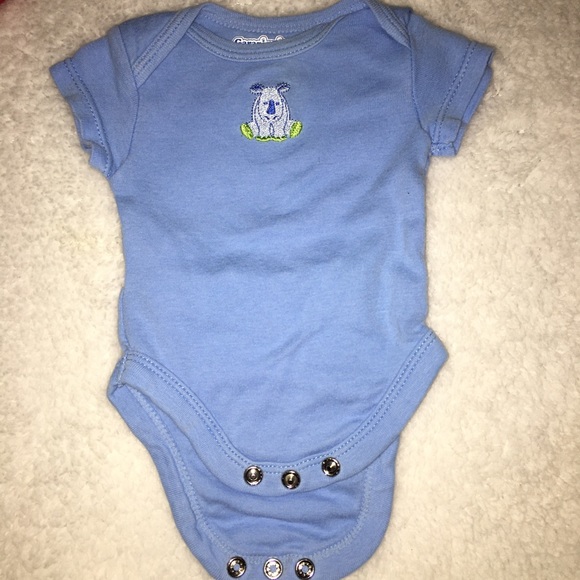 Six newborn outfits - Picture 3 of 7